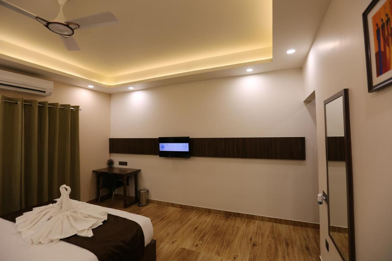 The Ventura Grand Hotel Bangalore Extérieur photo